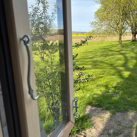 Obstgarten Im Warnetal- Campingfass Wabe Camping